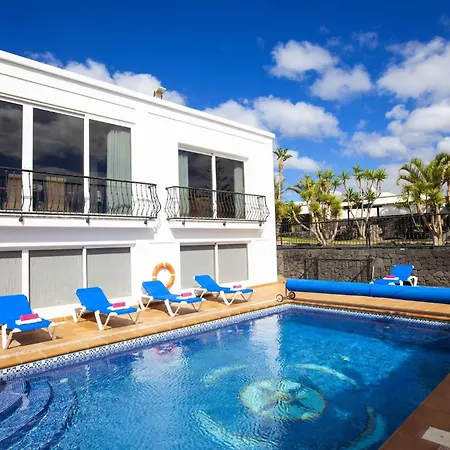 Paloma Villa Puerto Calero